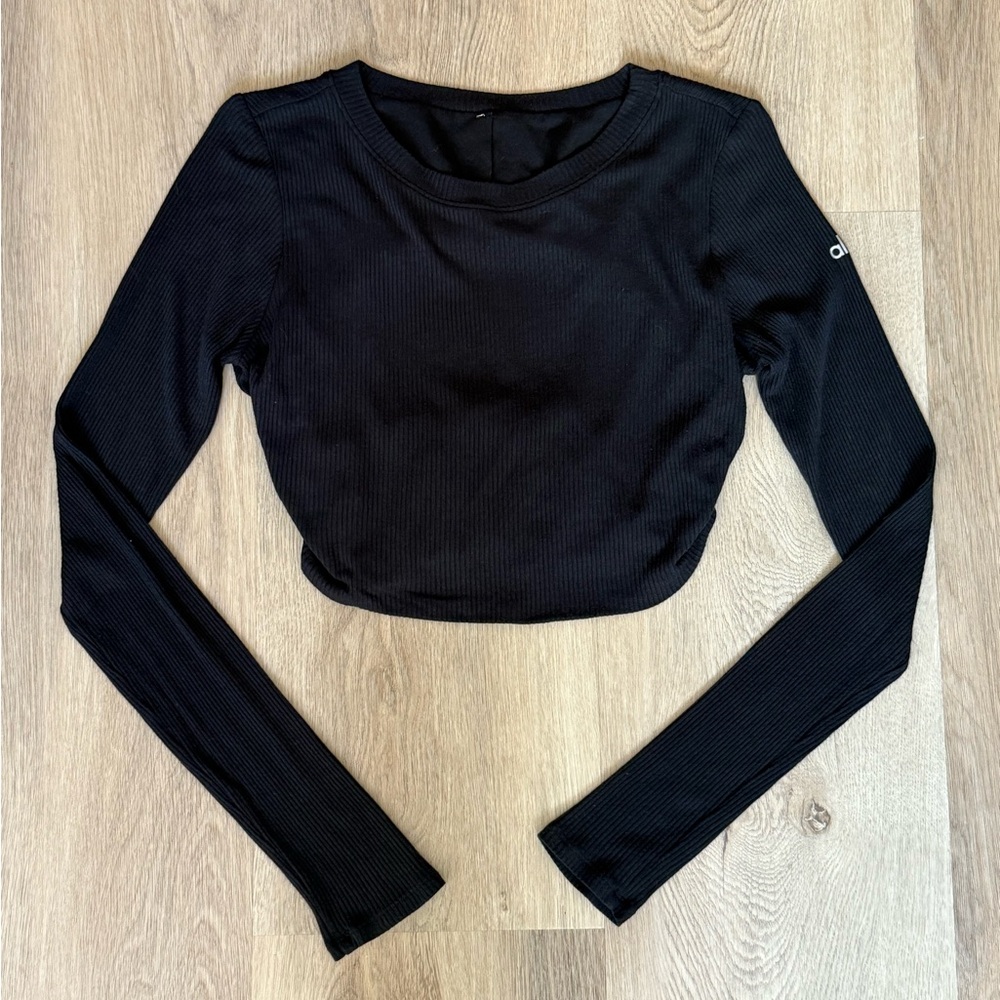 alo - cropped ribbed open back long sleeve - black